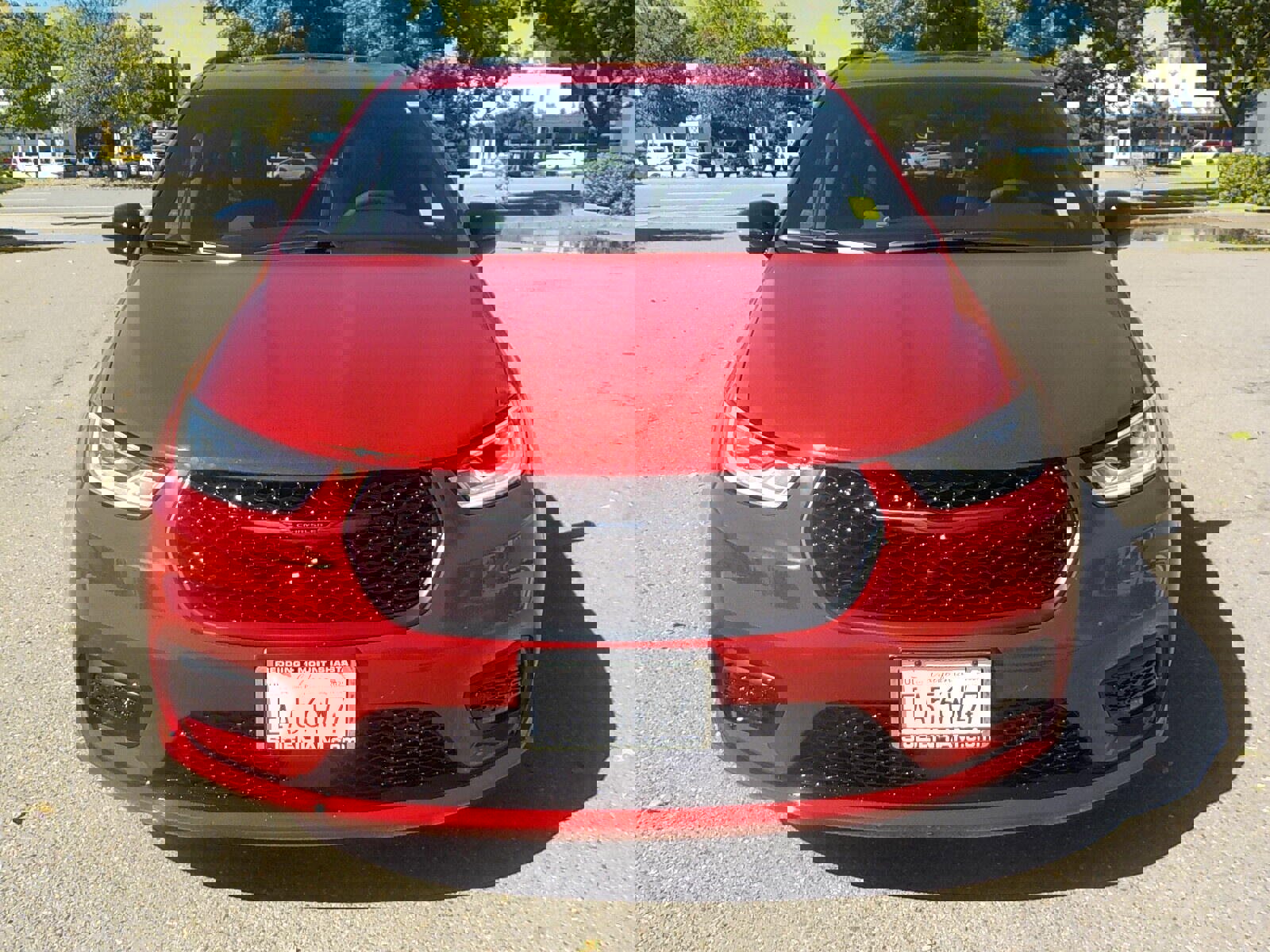 Used 2025 Chrysler Pacifica Premium image 6