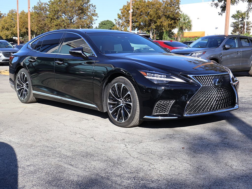 Used 2023 Lexus LS 500 w/ Luxury Package image 2