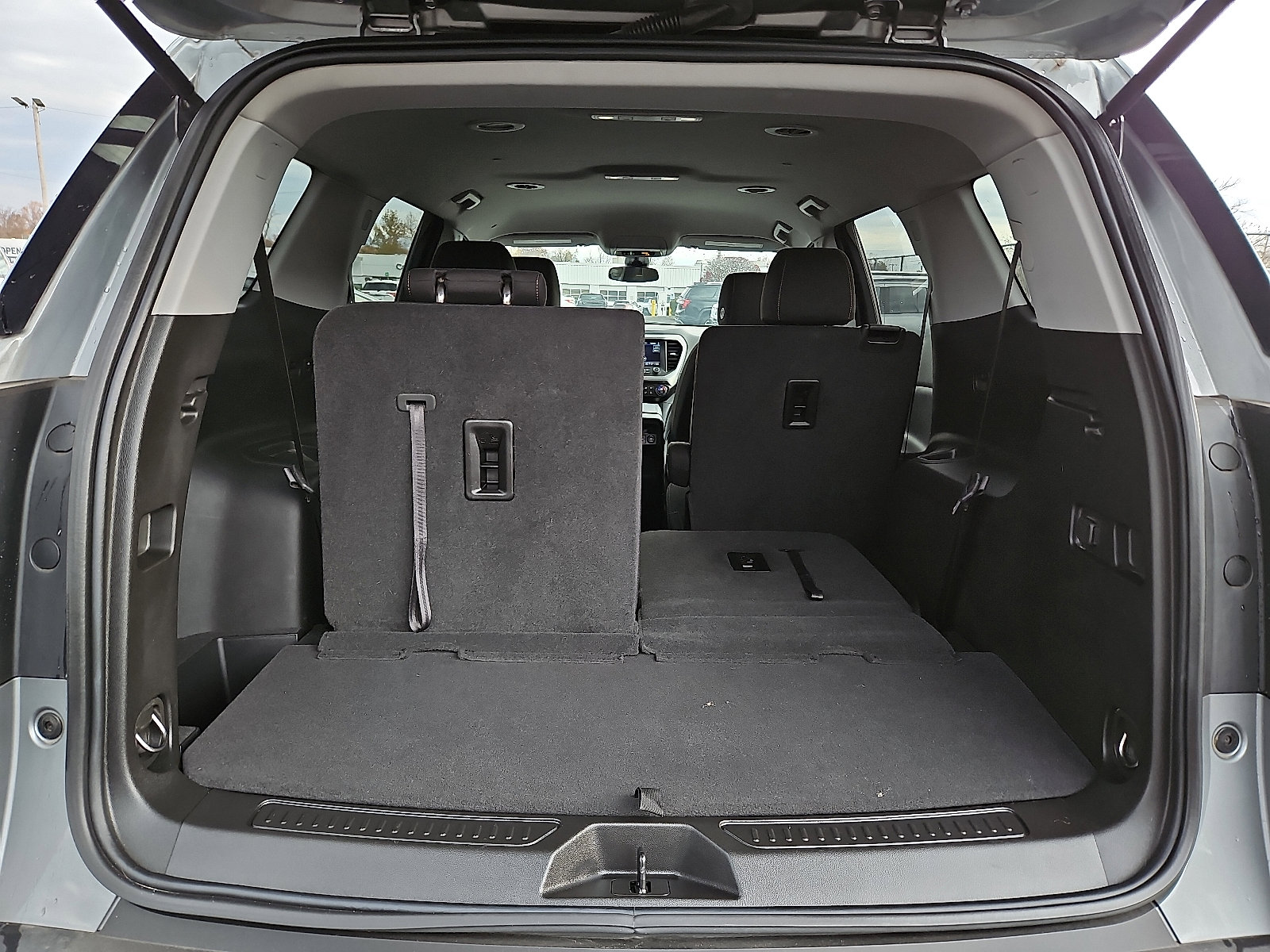 Certified 2023 GMC Acadia SLE image 27