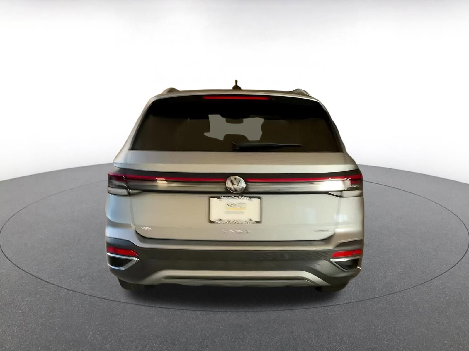 Used 2025 Volkswagen Taos SE image 18