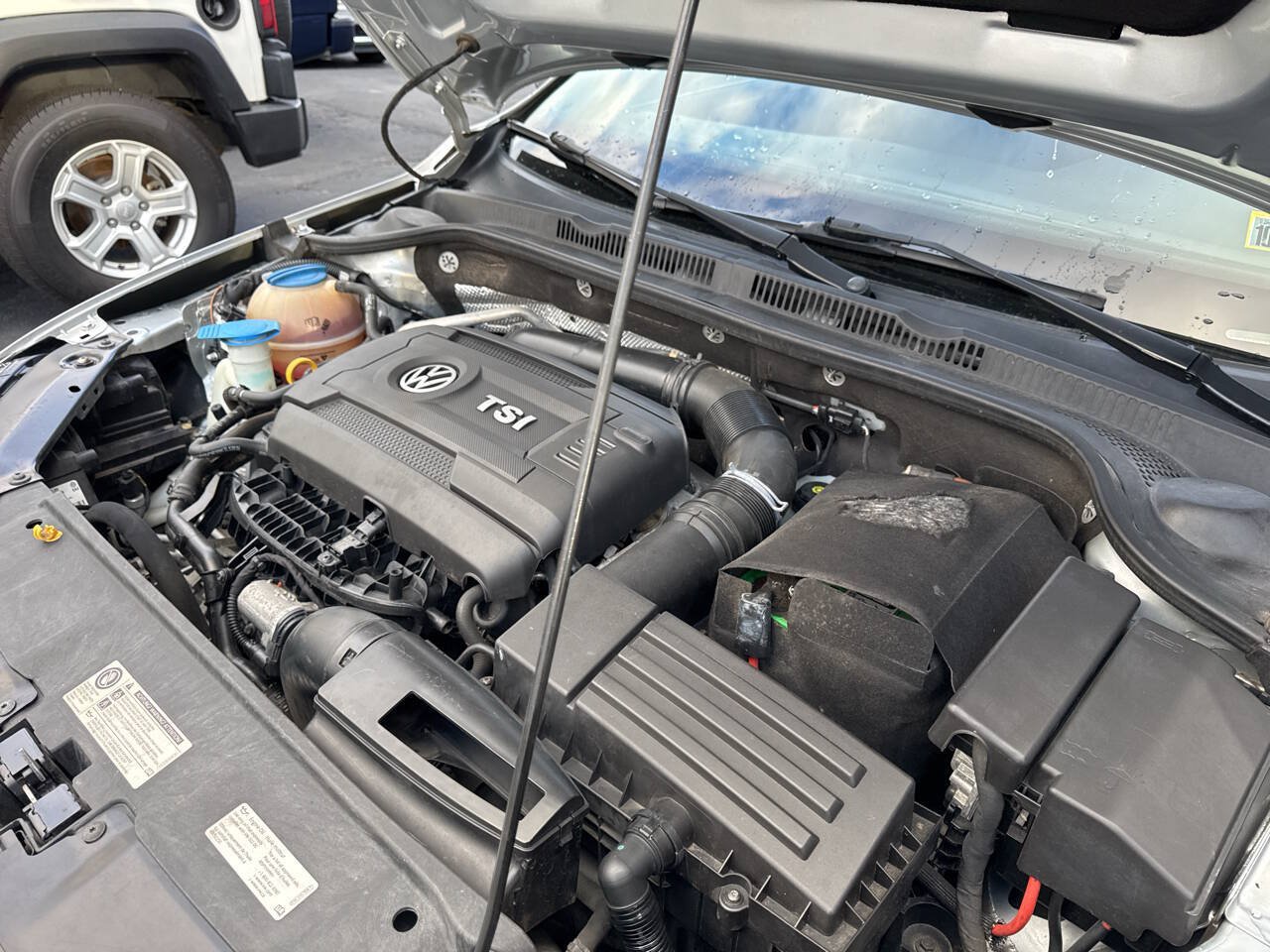 Used 2015 Volkswagen Jetta Sport FWD image 12