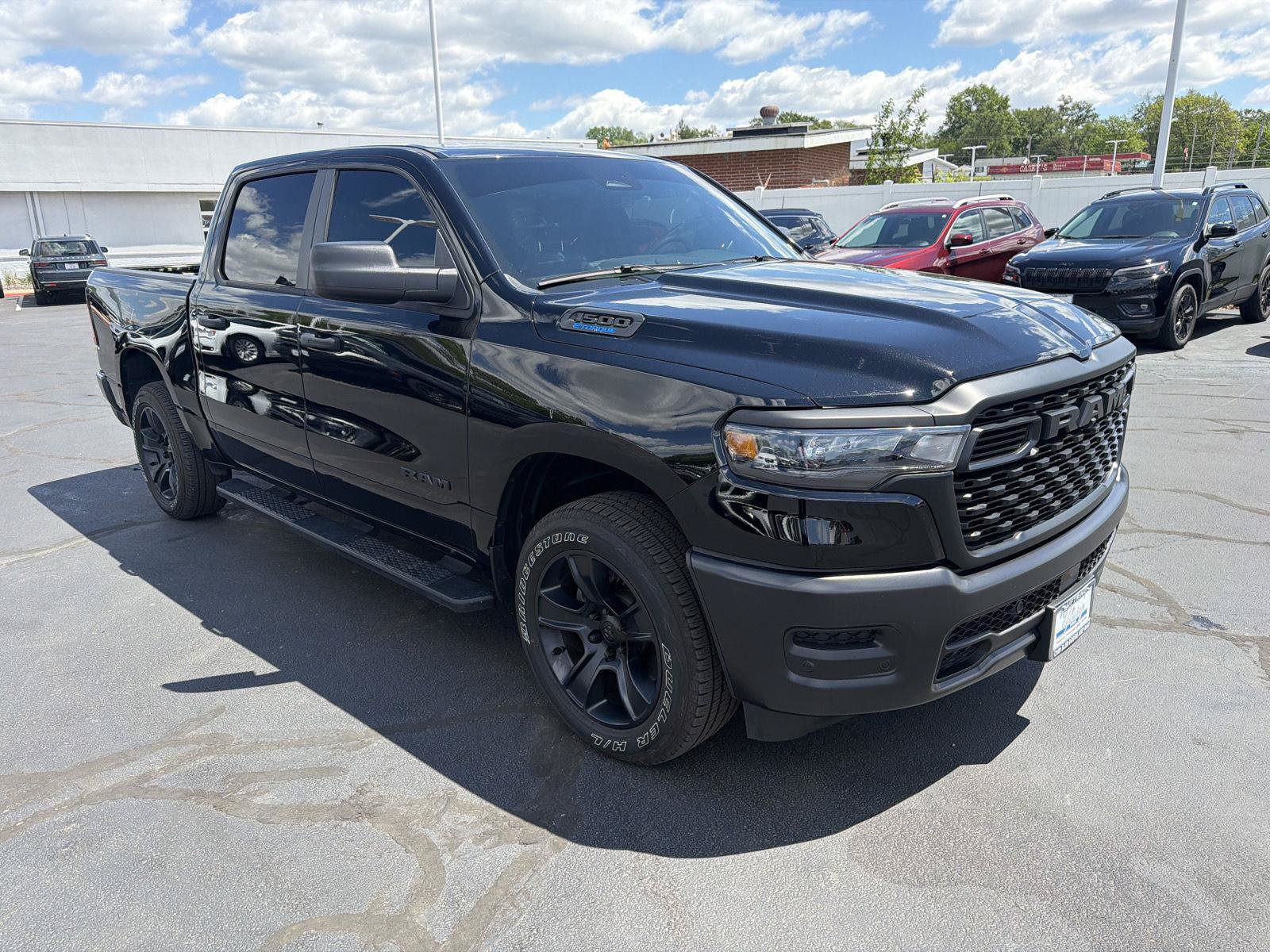 Used 2025 RAM 1500 Tradesman AWD/4WD image 2