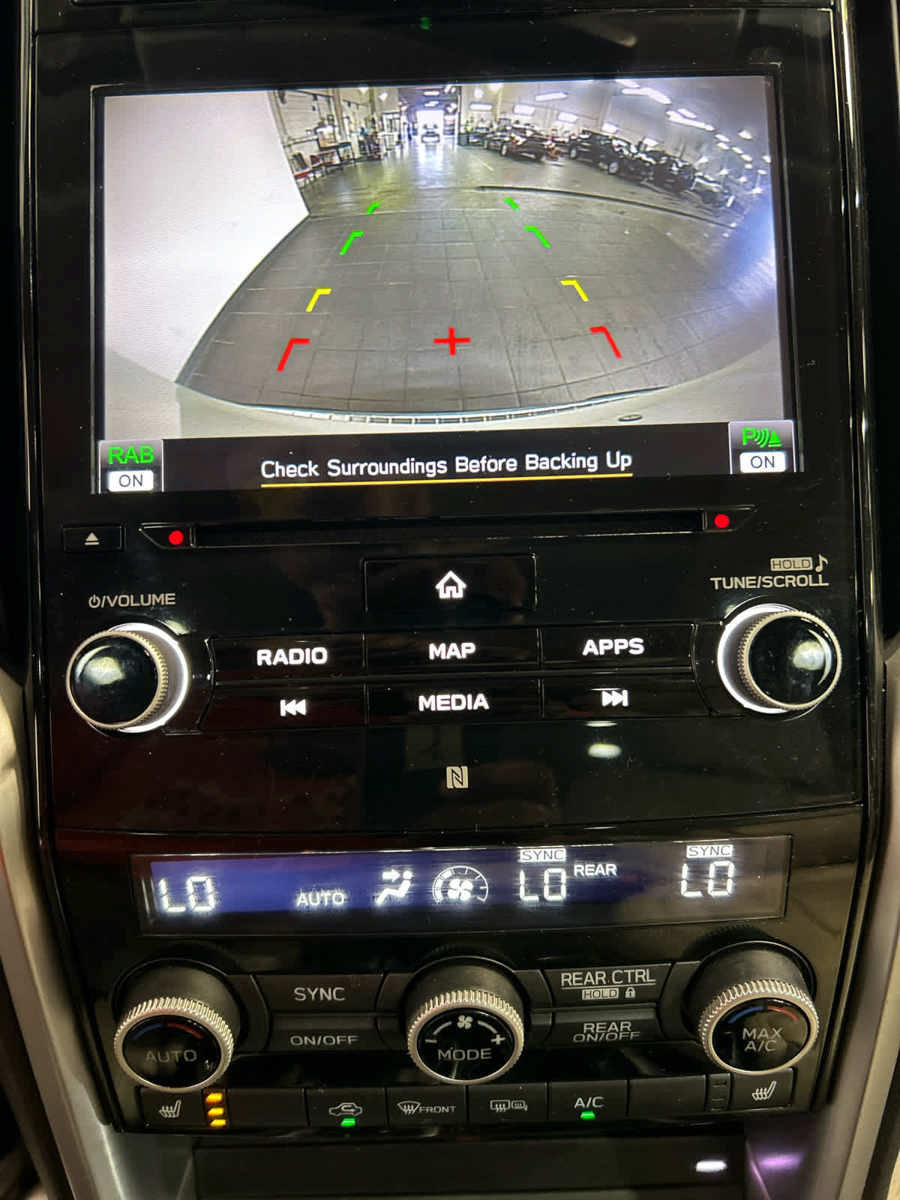 Used 2021 Subaru Ascent Limited w/ Technology Package AWD/4WD image 7