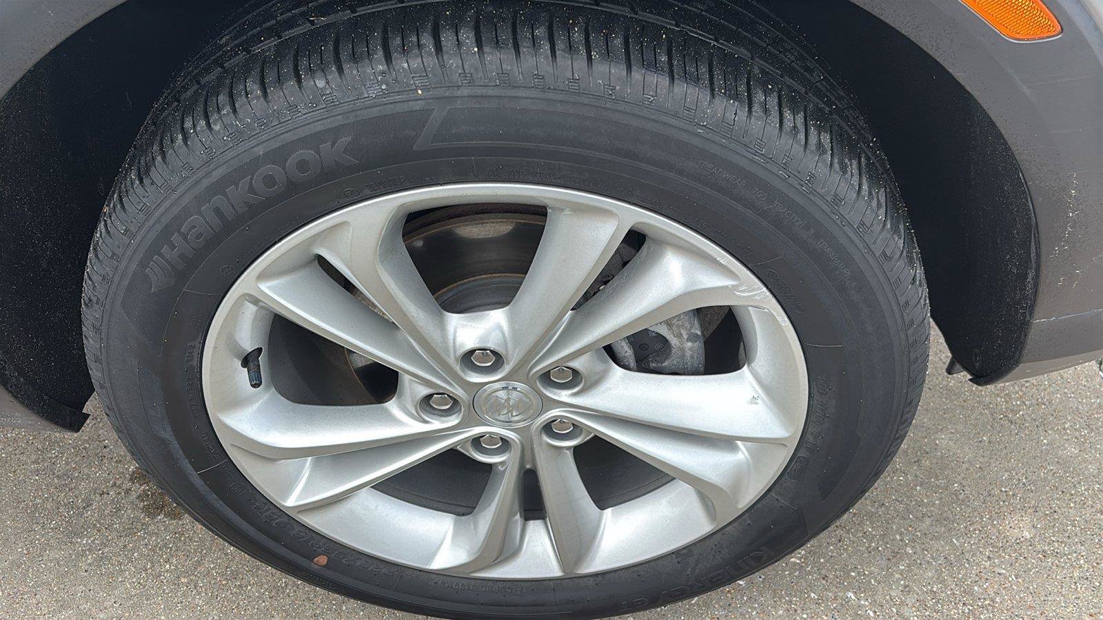 Certified 2023 Buick Encore GX Preferred w/ Cold Weather Comfort Package AWD/4WD image 10