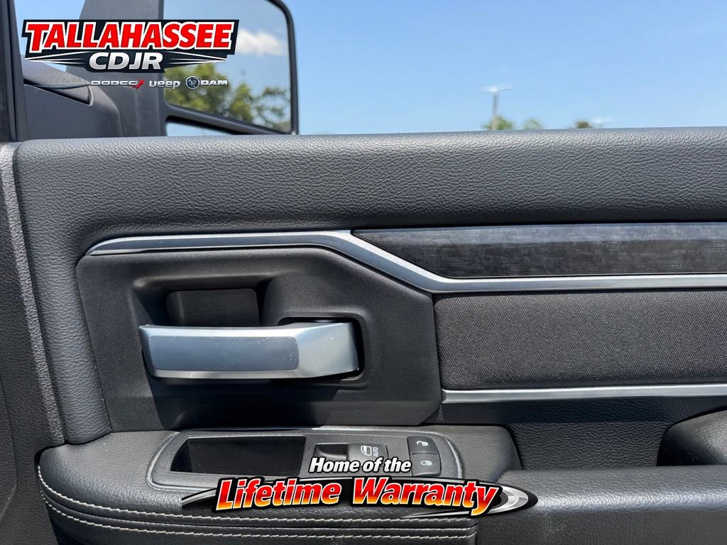 Used 2024 RAM 3500 Big Horn AWD/4WD image 36