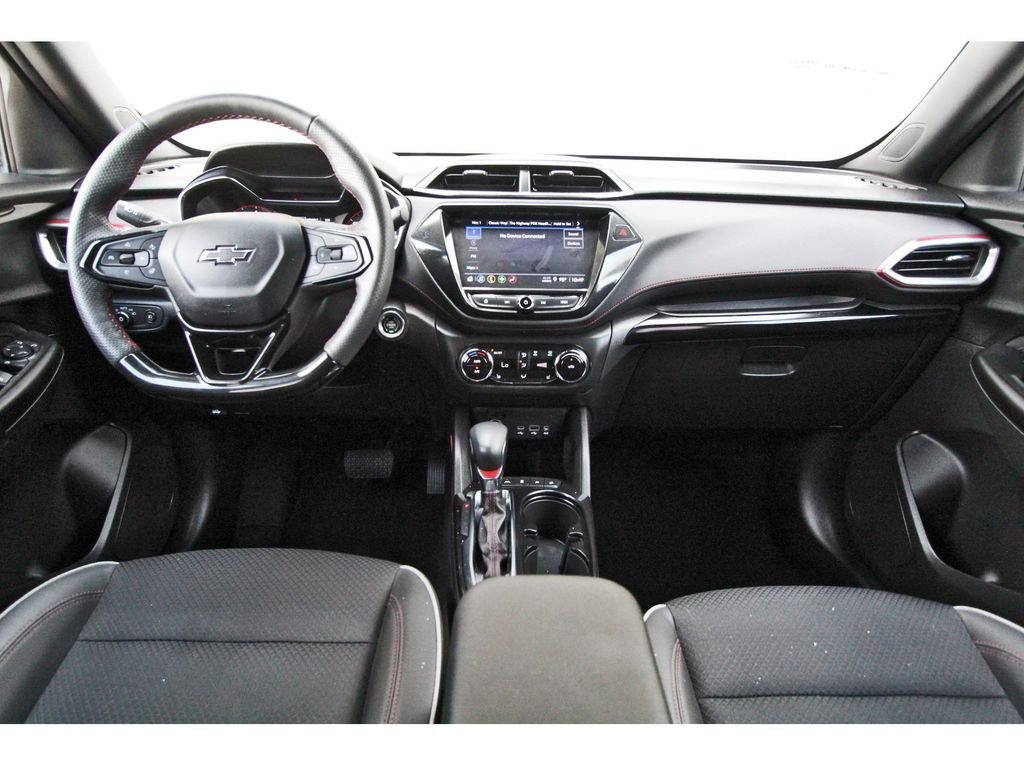 Used 2023 Chevrolet TrailBlazer RS w/ Convenience Package FWD image 8