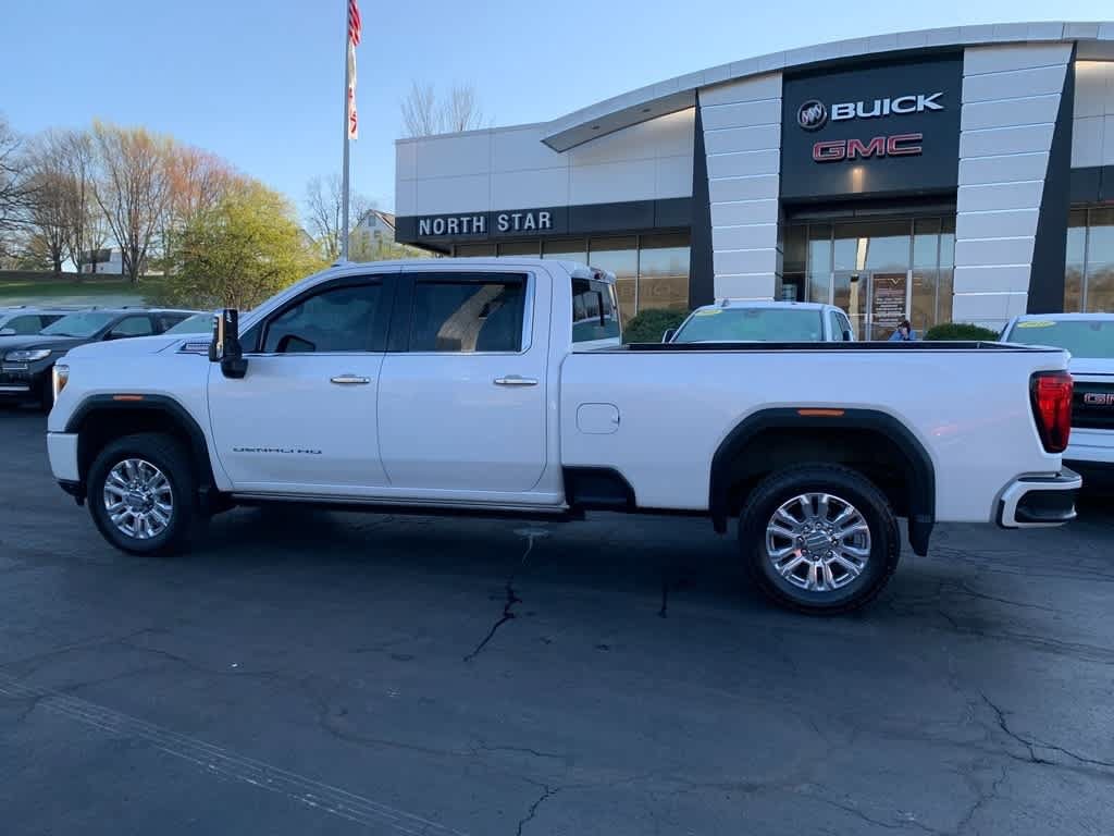 Certified 2022 GMC Sierra 2500 Denali w/ Denali Ultimate Package AWD/4WD image 2