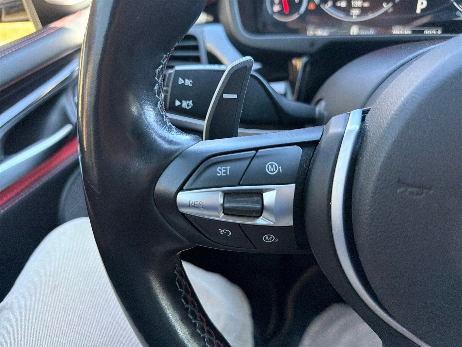 Used 2018 BMW X5 M image 15