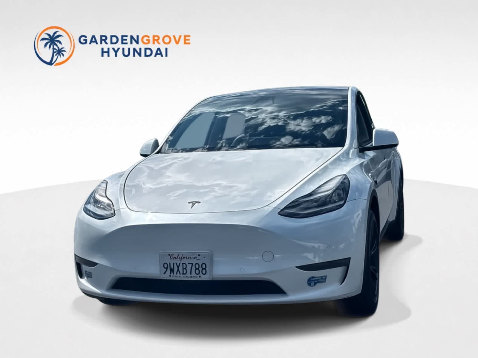 Used 2020 Tesla Model Y Performance AWD/4WD image 1