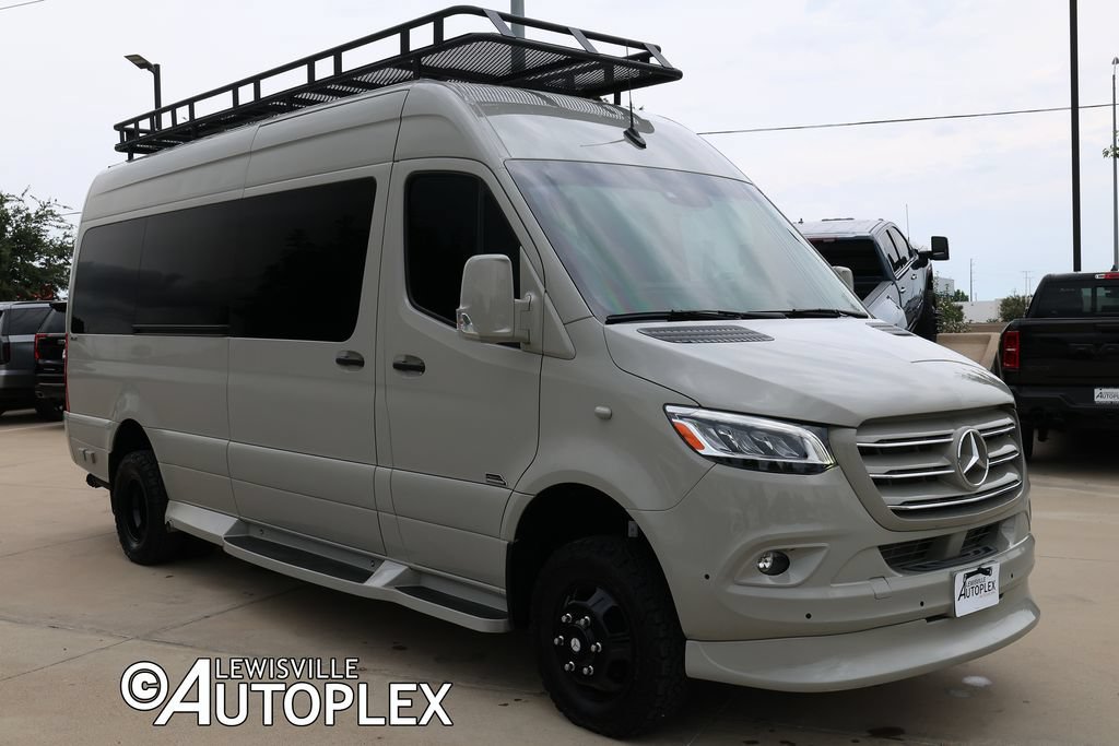Used 2023 Mercedes-Benz Sprinter 3500 image 3