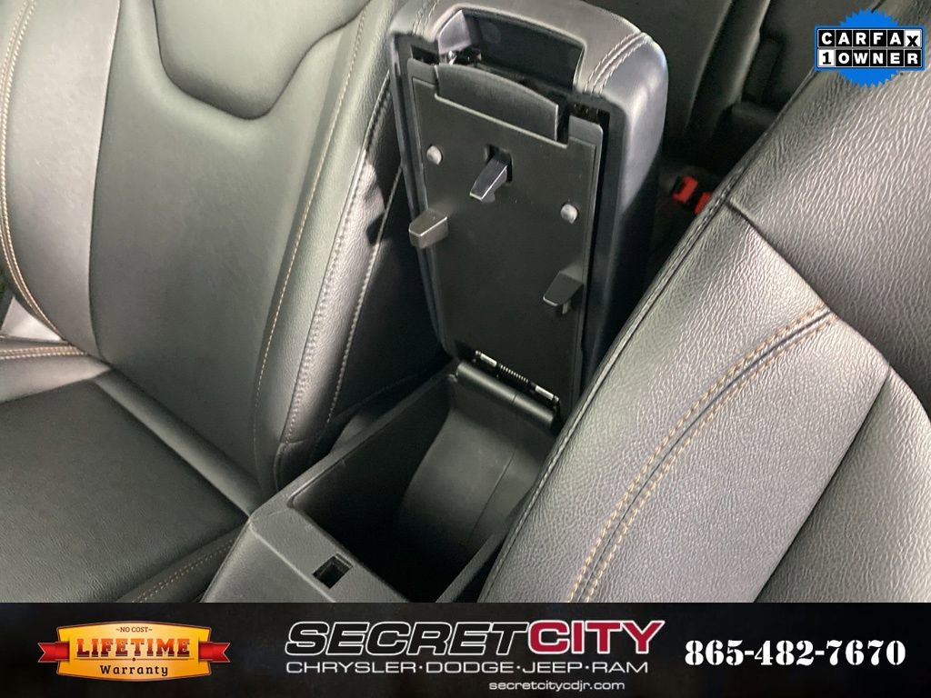 Used 2024 Jeep Compass Latitude AWD/4WD image 24