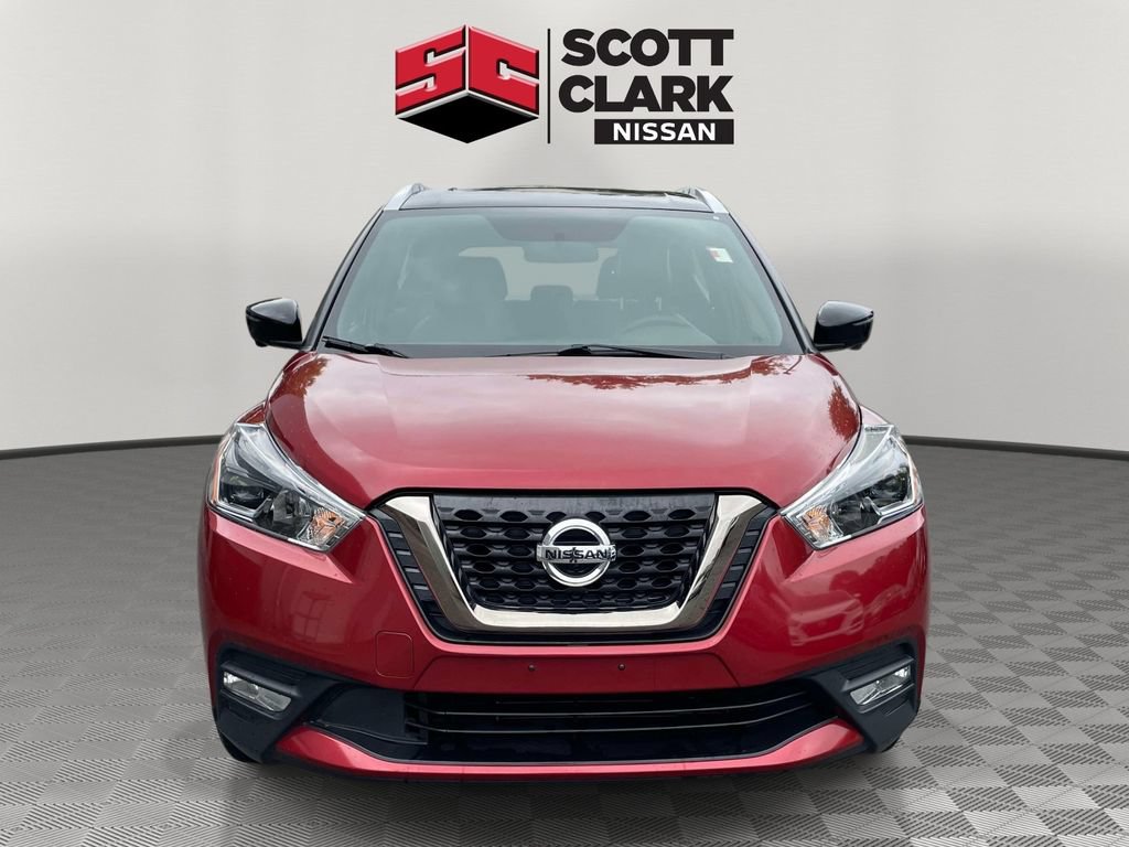 Used 2019 Nissan Kicks SR w/ SR Premium Package FWD image 2