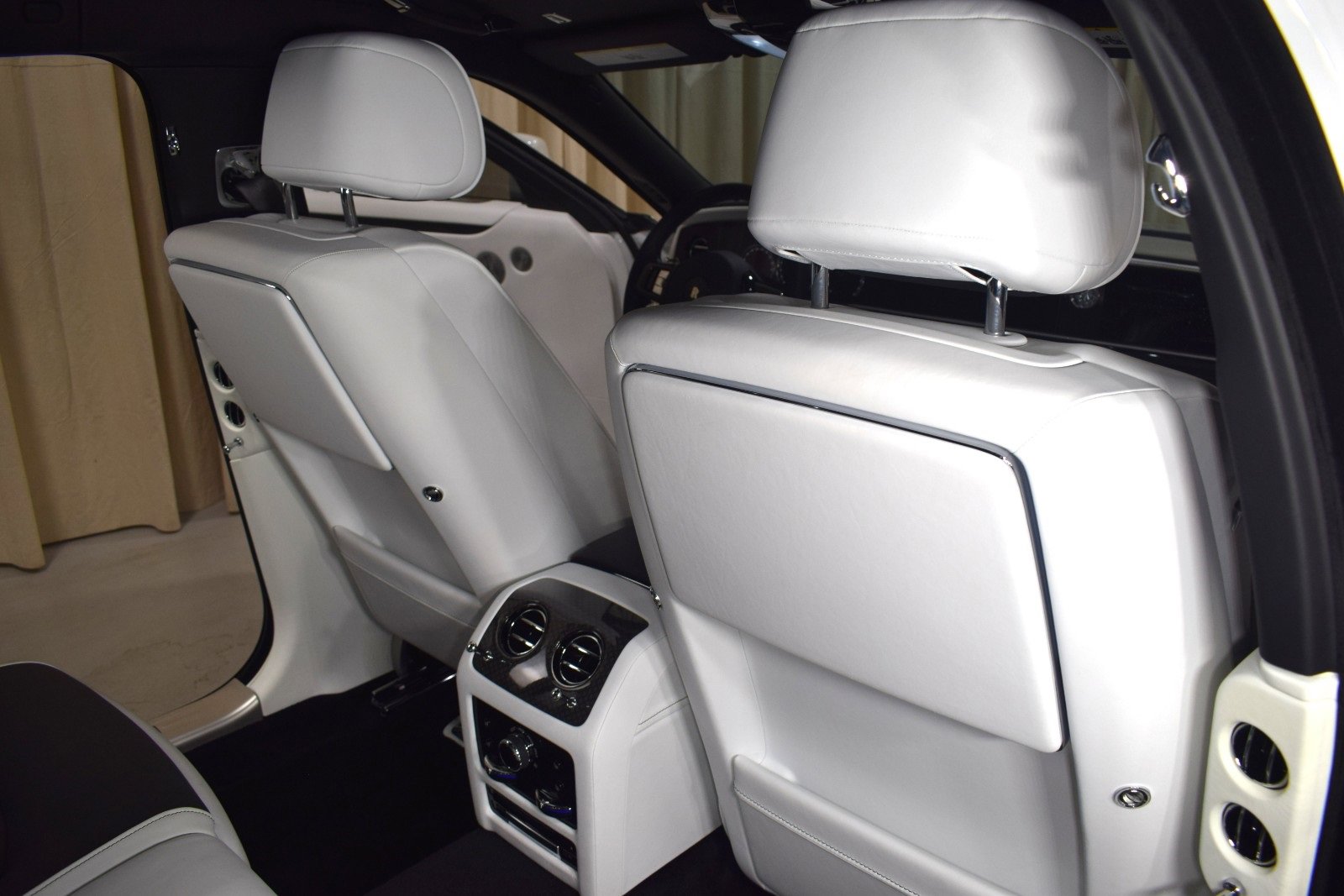 Certified 2022 Rolls-Royce Ghost Black Badge image 18