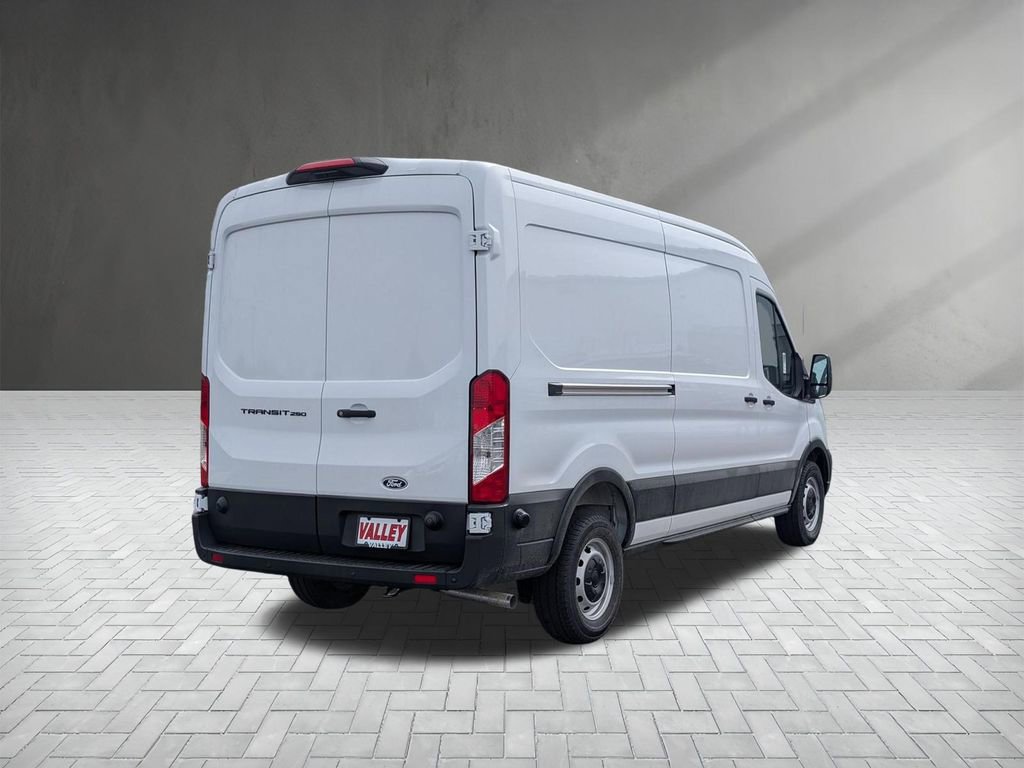 New 2026 Ford Transit 250 148 Medium Roof w/ Load Area Protection Package RWD image 8
