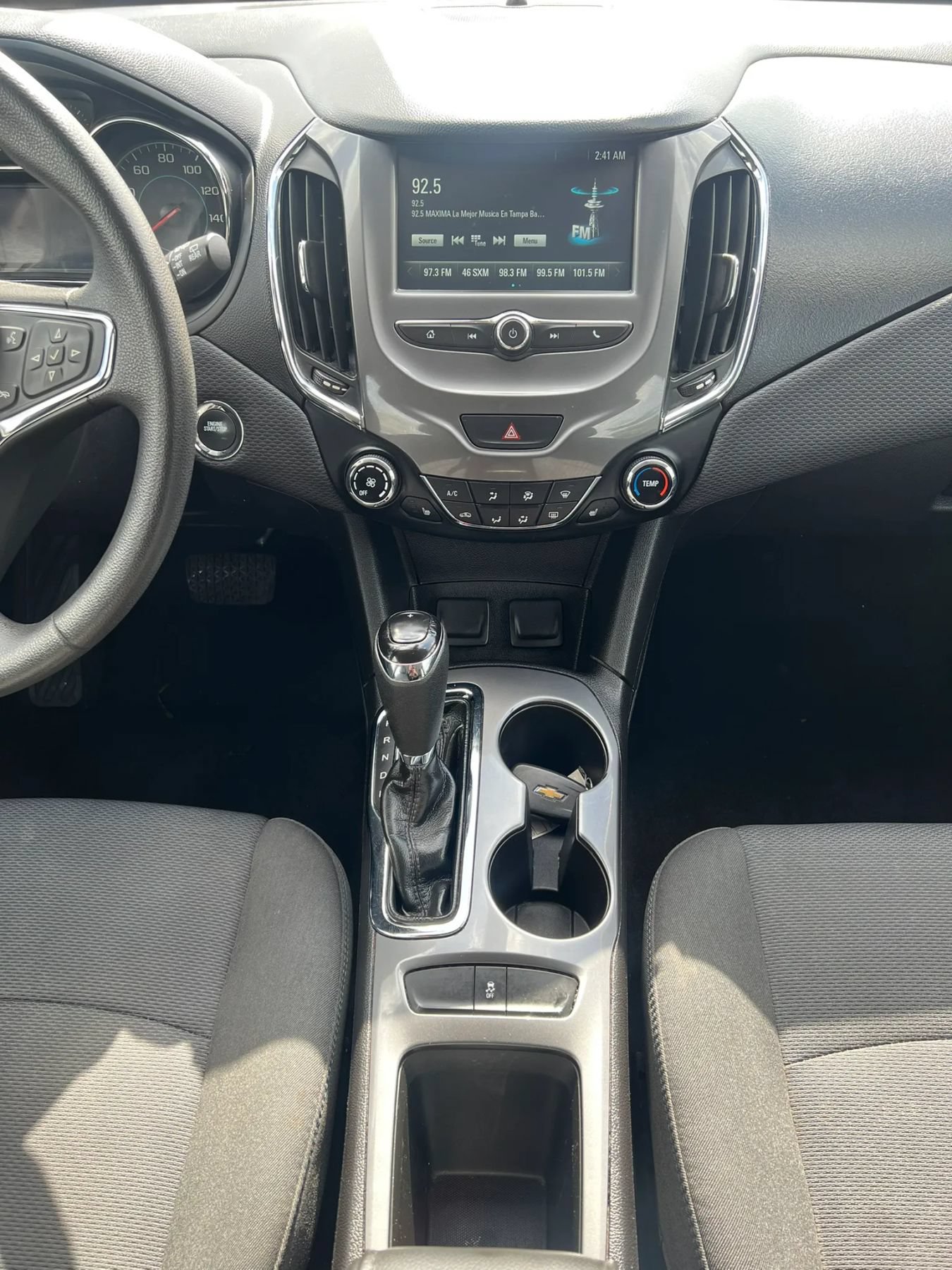 Used 2018 Chevrolet Cruze LT w/ Convenience Package FWD image 11