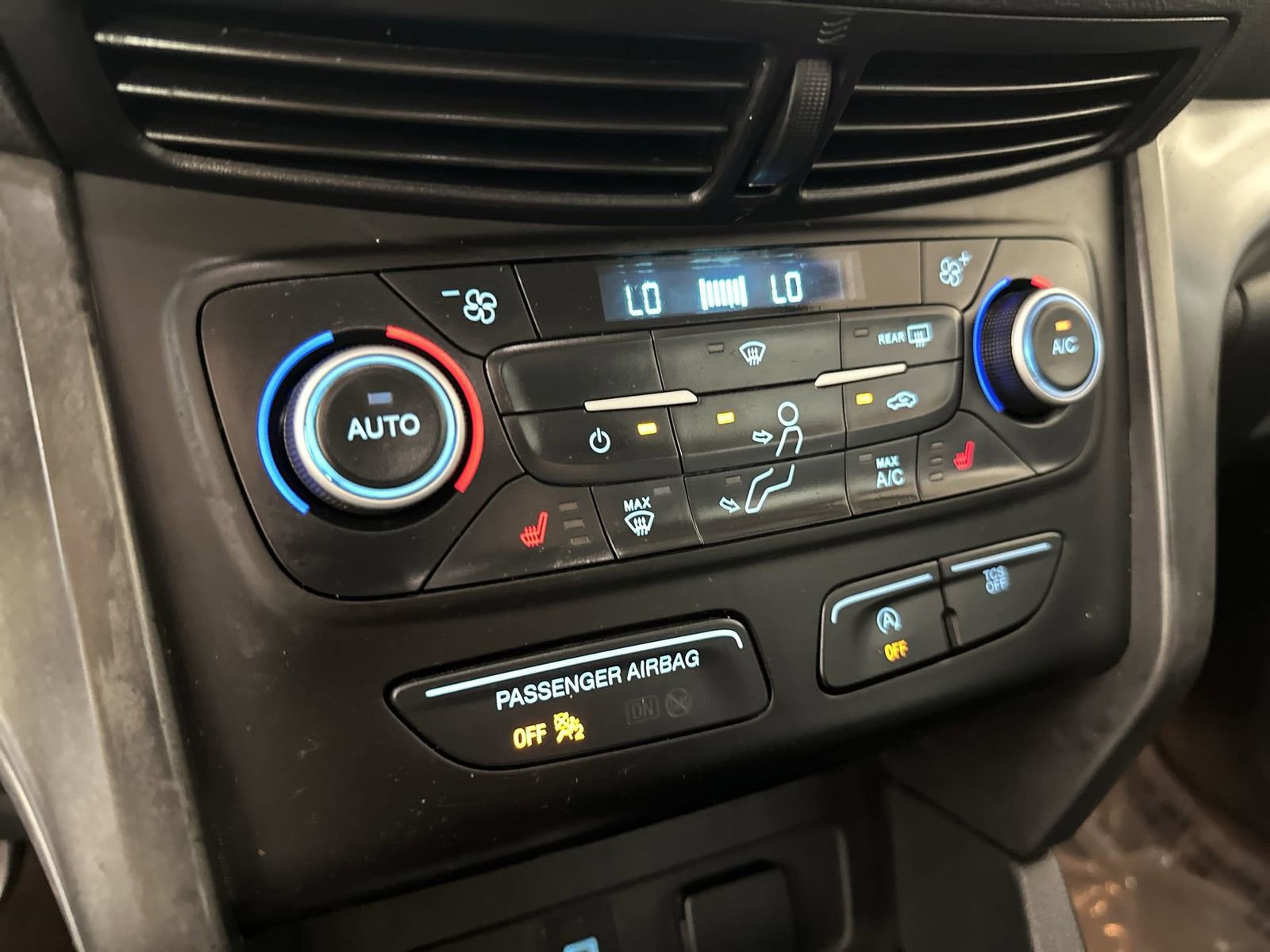 Used 2019 Ford Escape SEL image 23