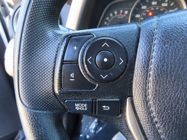 Used 2013 Toyota RAV4 XLE image 26