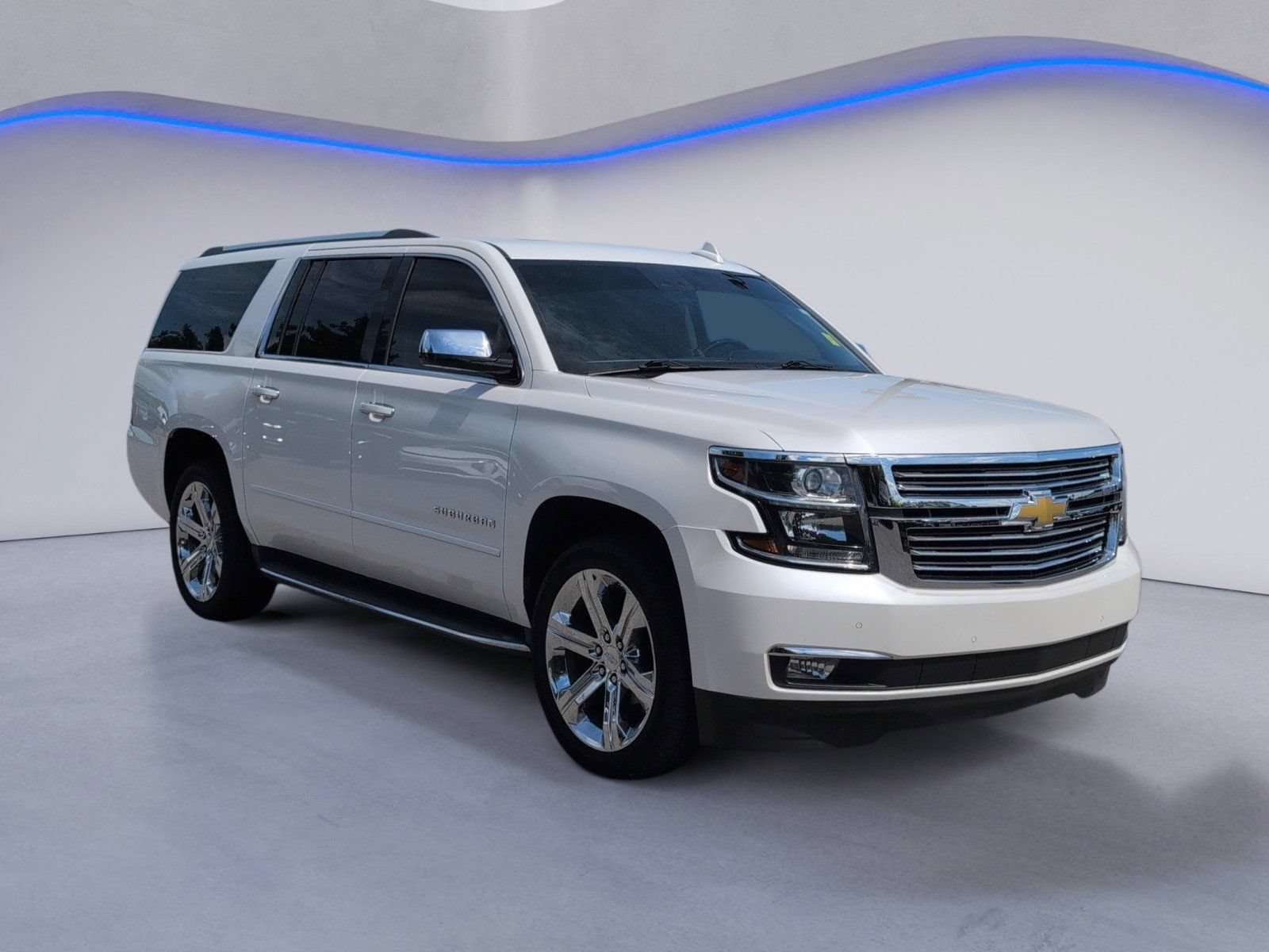 Used 2019 Chevrolet Suburban Premier AWD/4WD image 10