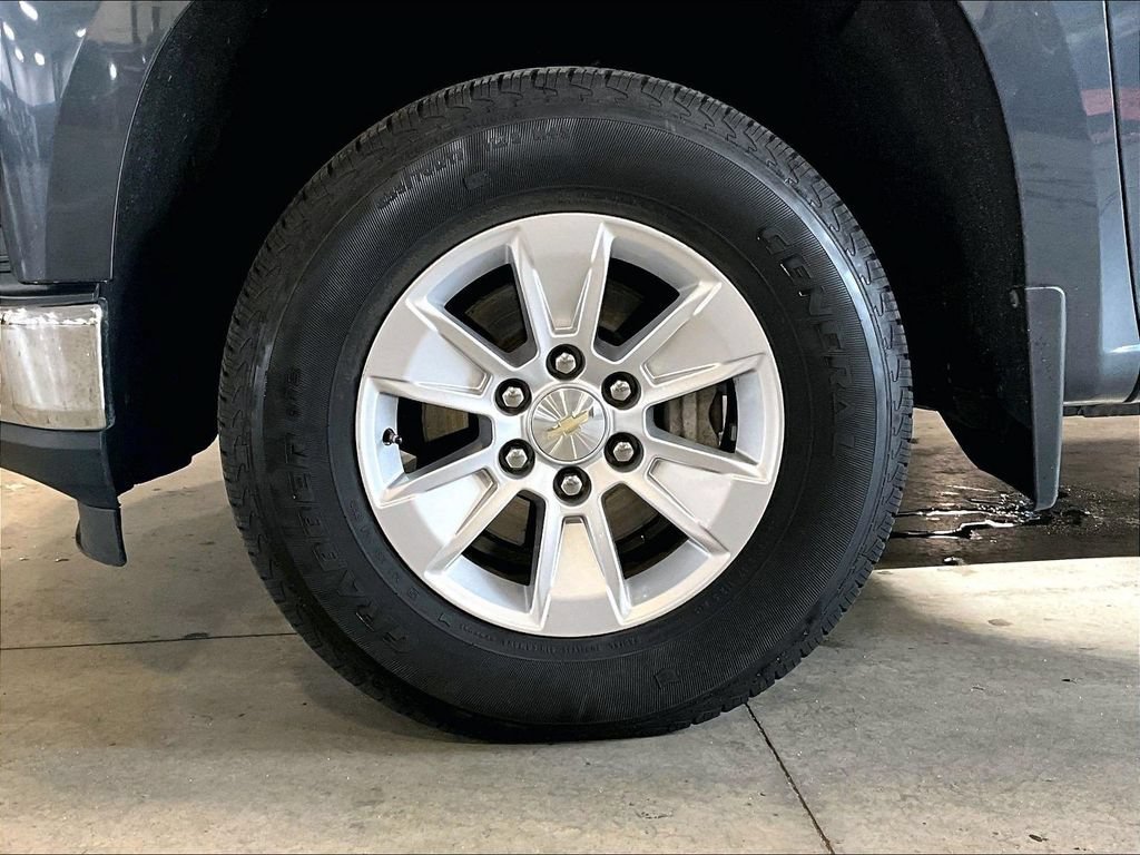 Used 2021 Chevrolet Silverado 1500 LT AWD/4WD image 7