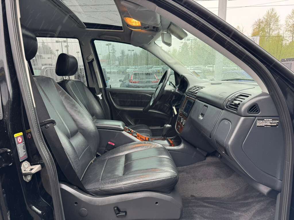 Used 2001 Mercedes-Benz ML 320 4MATIC image 12
