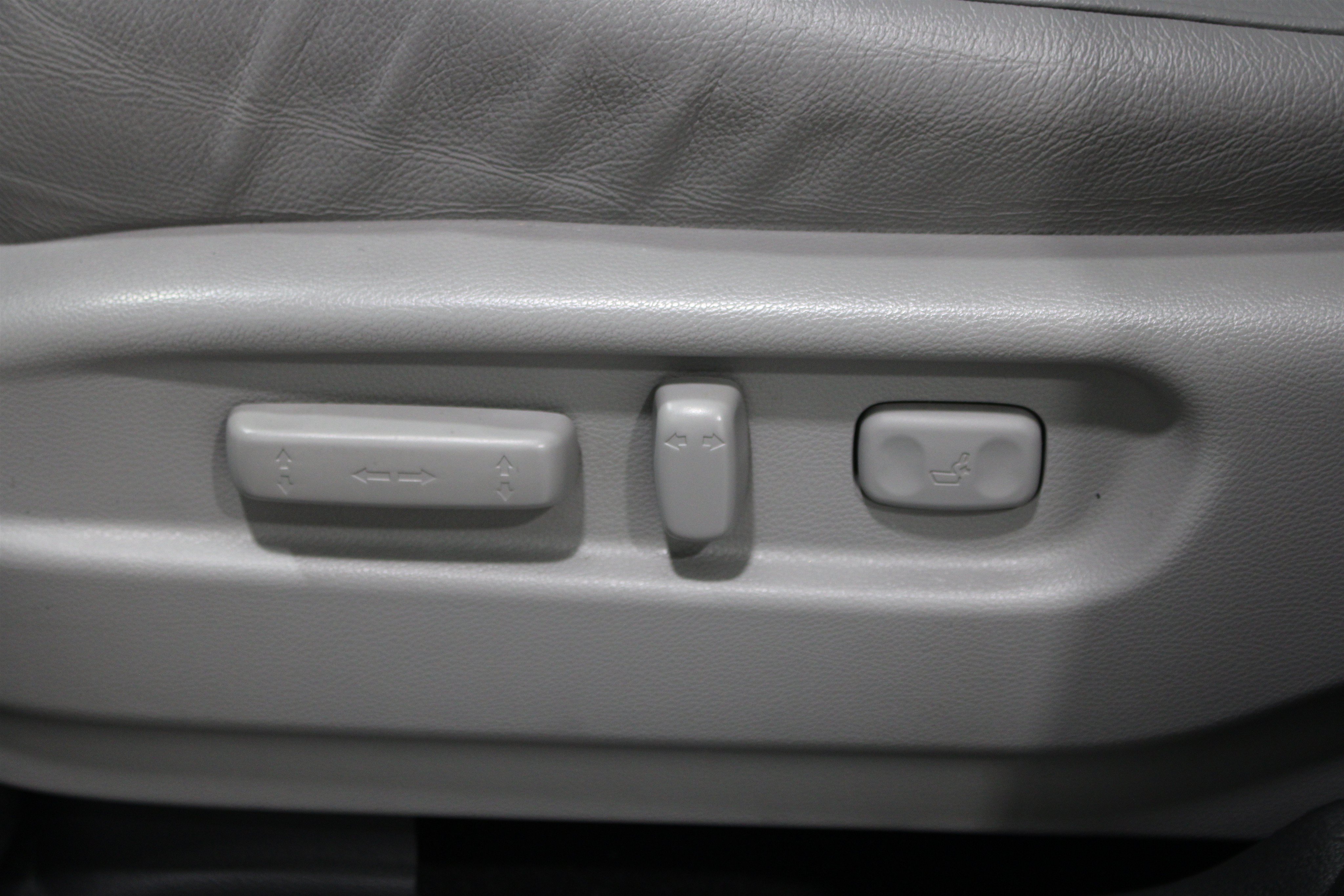 Used 2023 Honda Passport EX-L image 5