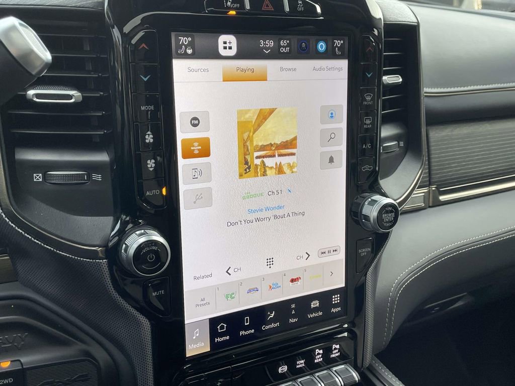 Used 2023 RAM 2500 Limited image 27