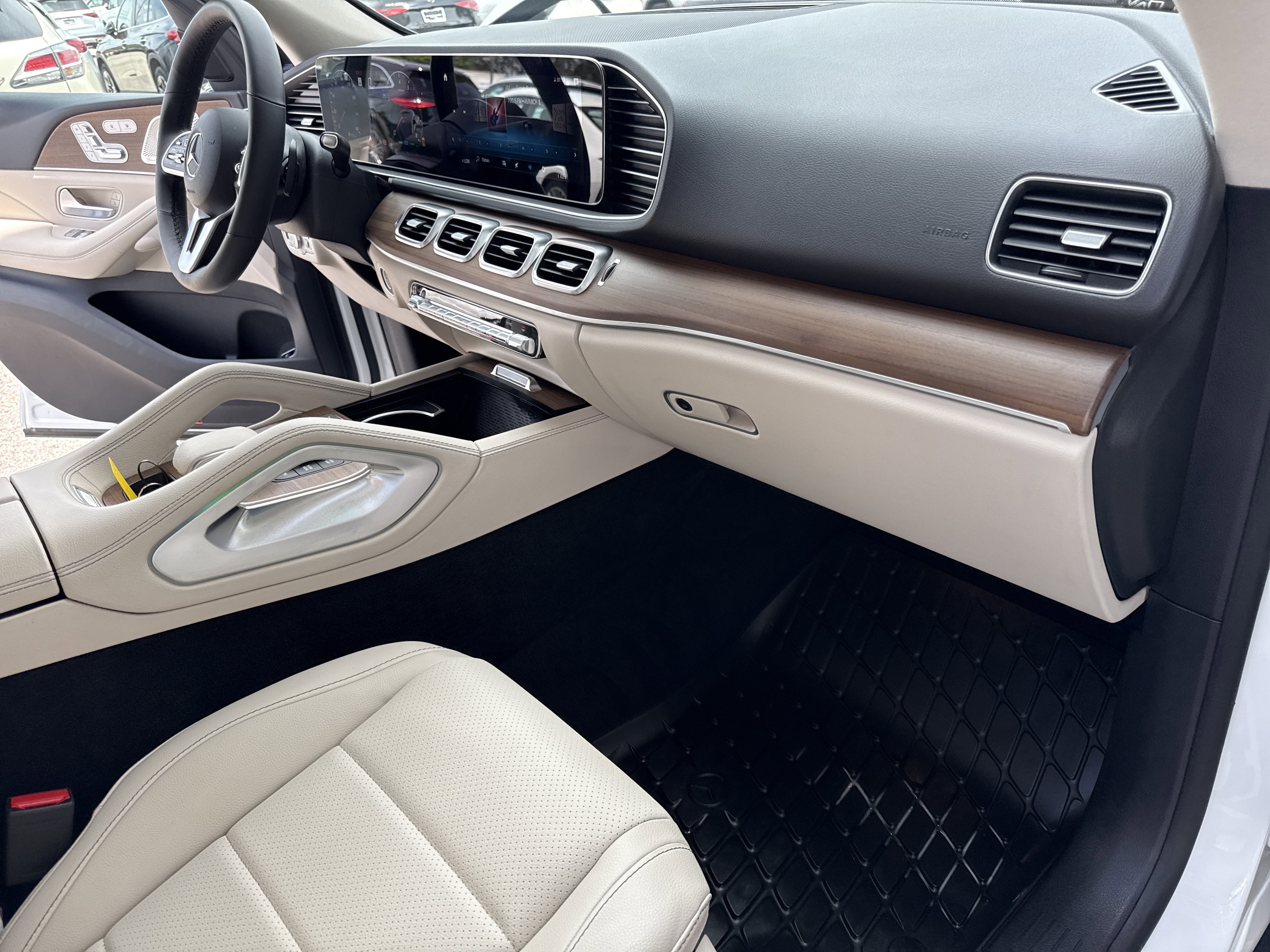 Used 2023 Mercedes-Benz GLE 450 4MATIC image 16