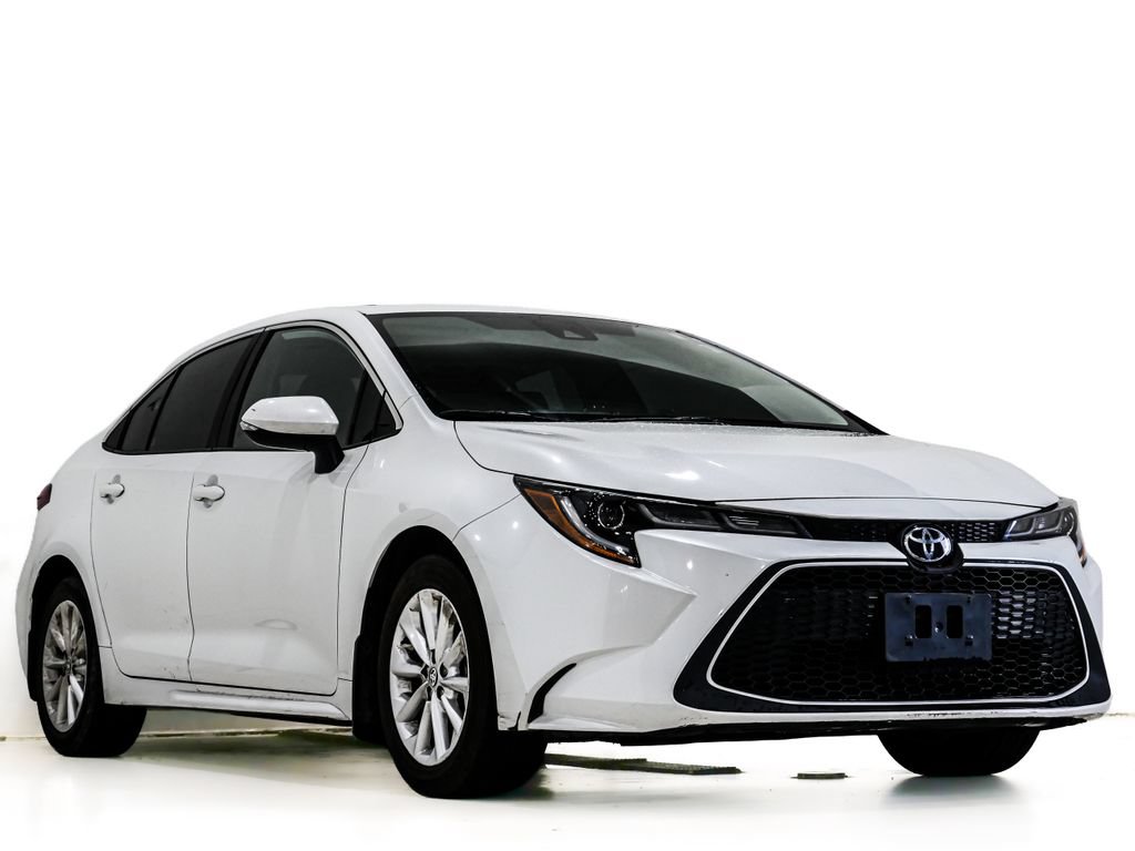 Used 2022 Toyota Corolla XLE FWD video 1