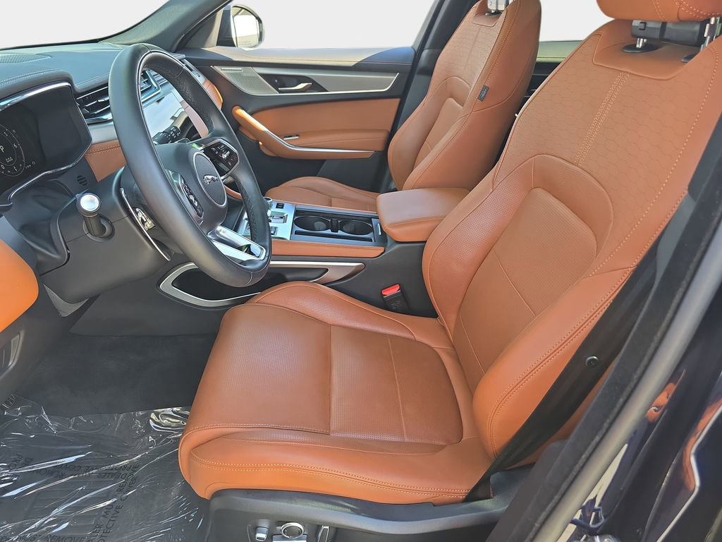 Used 2025 Jaguar F-PACE R-Dynamic S image 15