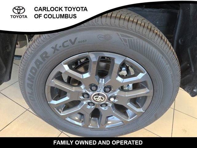 Used 2025 Toyota Tundra Platinum AWD/4WD image 10
