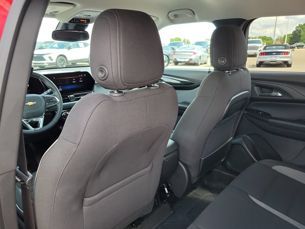 Used 2024 Chevrolet TrailBlazer LT w/ Convenience Package FWD image 26