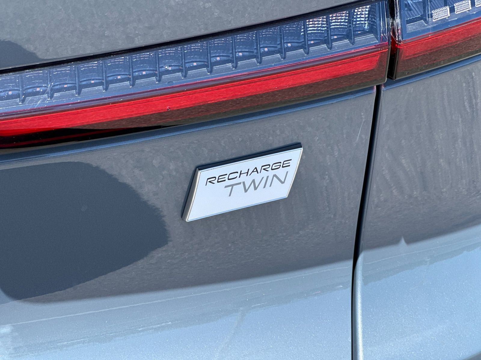Certified 2023 Volvo C40 P8 Recharge Plus AWD/4WD image 31