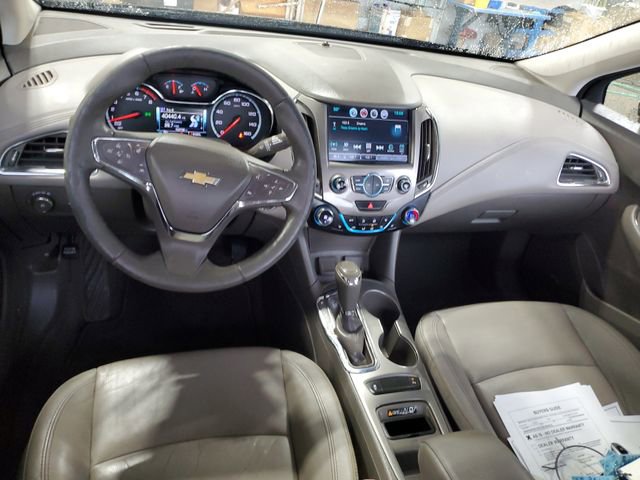Used 2017 Chevrolet Cruze Premier image 10