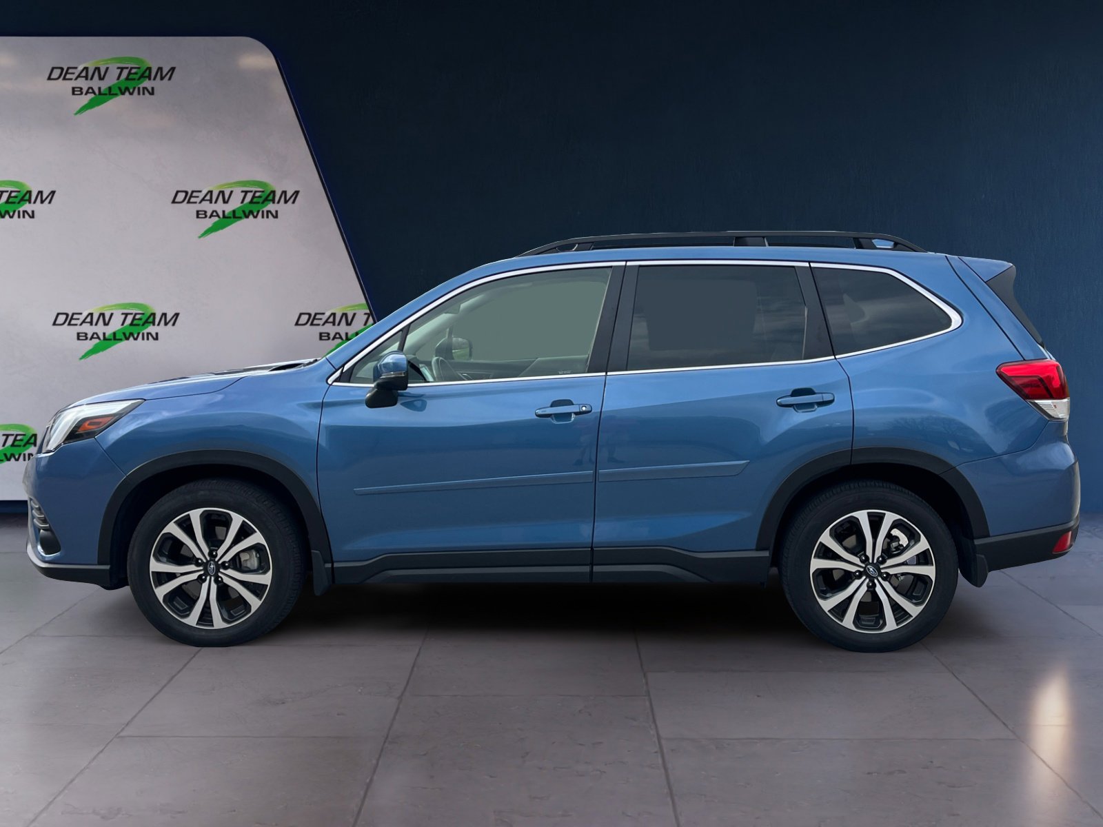 Certified 2023 Subaru Forester Limited AWD/4WD image 5