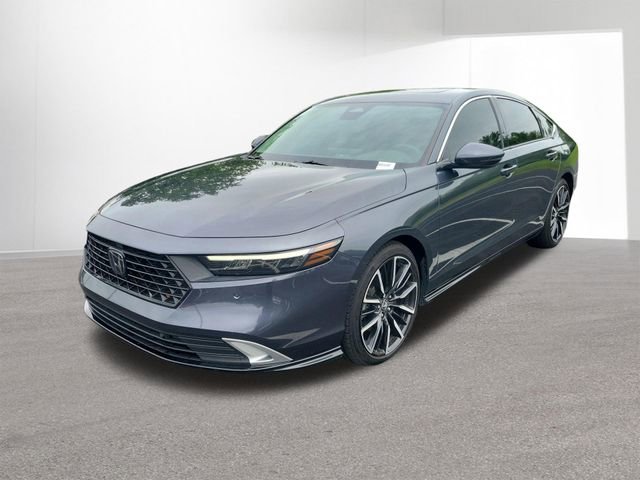 Used 2023 Honda Accord Touring image 11