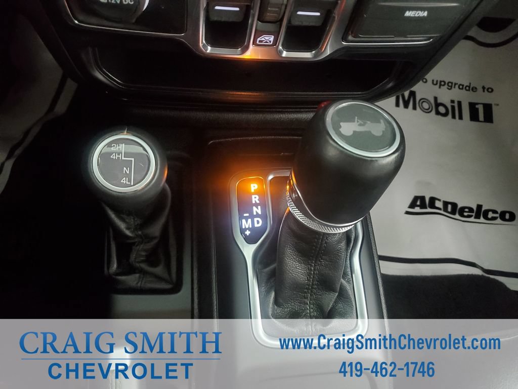Used 2022 Jeep Wrangler Unlimited Sahara AWD/4WD image 30