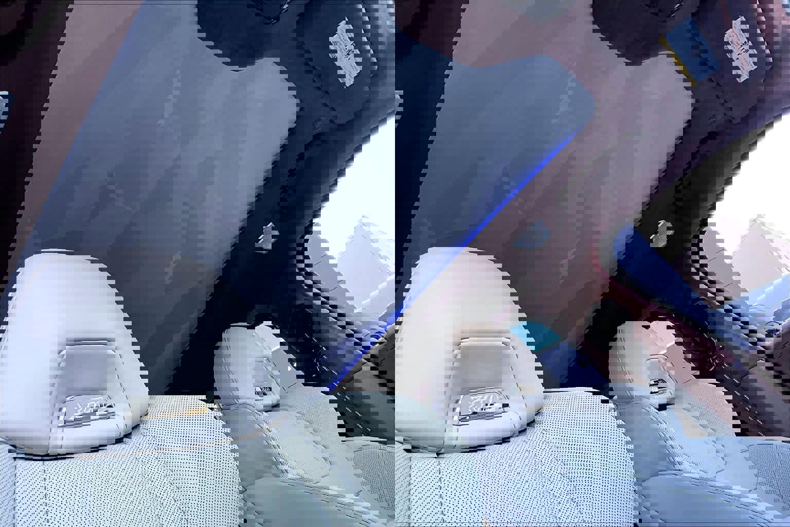 Used 2025 BMW XM AWD/4WD image 13