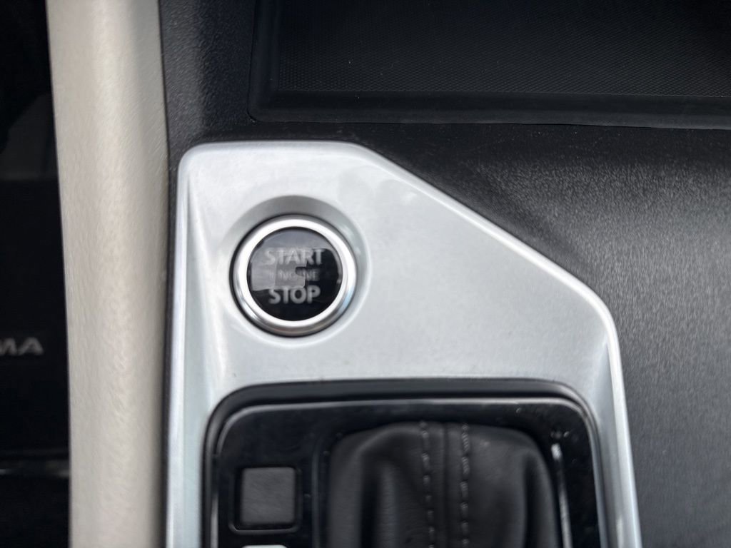 Used 2025 Nissan Altima 2.5 SV image 22