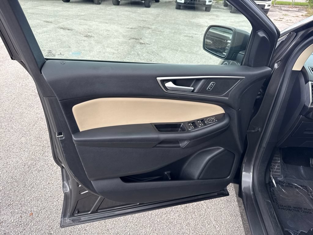 Used 2015 Ford Edge SEL w/ Equipment Group 201A AWD/4WD image 10
