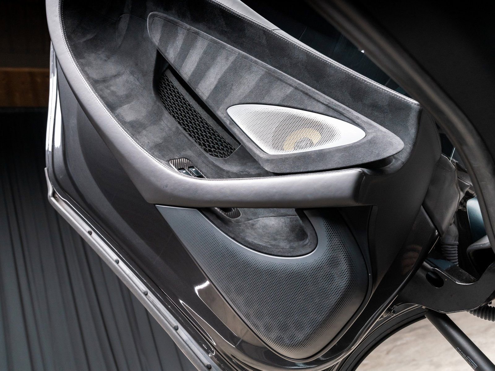 Used 2019 McLaren 600LT RWD image 52