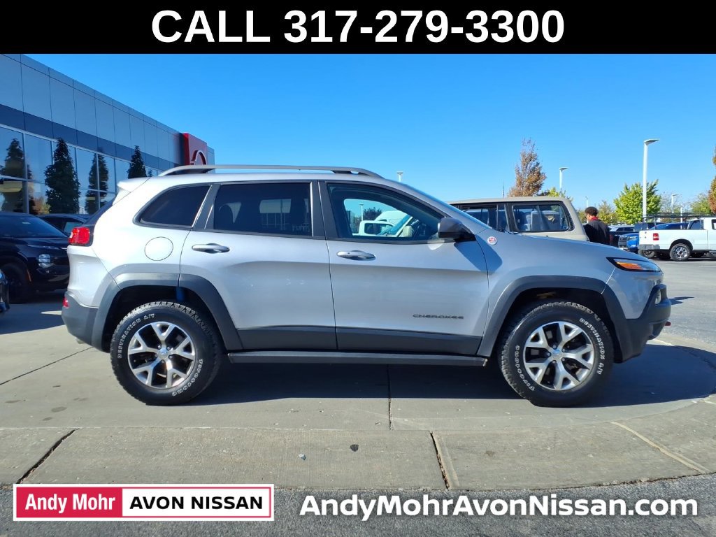 Used 2014 Jeep Cherokee Trailhawk w/ Comfort/Convenience Group AWD/4WD image 8