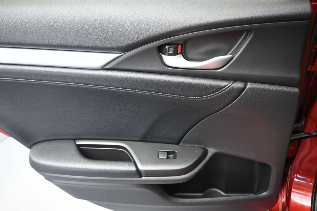 Used 2019 Honda Civic Touring image 33