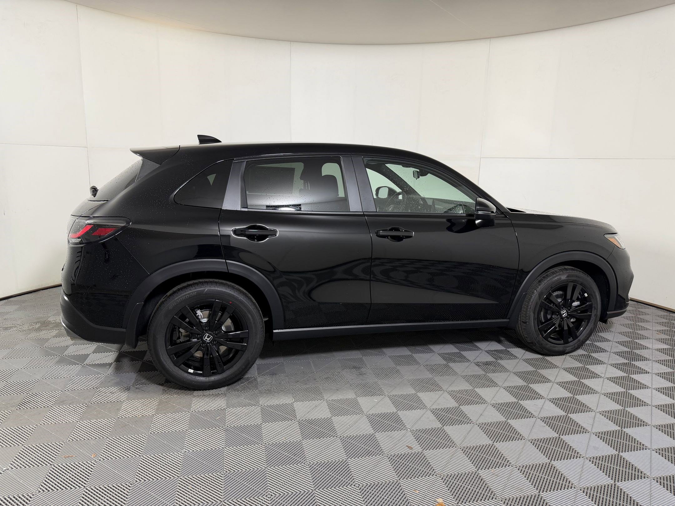 New 2026 Honda HR-V Sport image 7