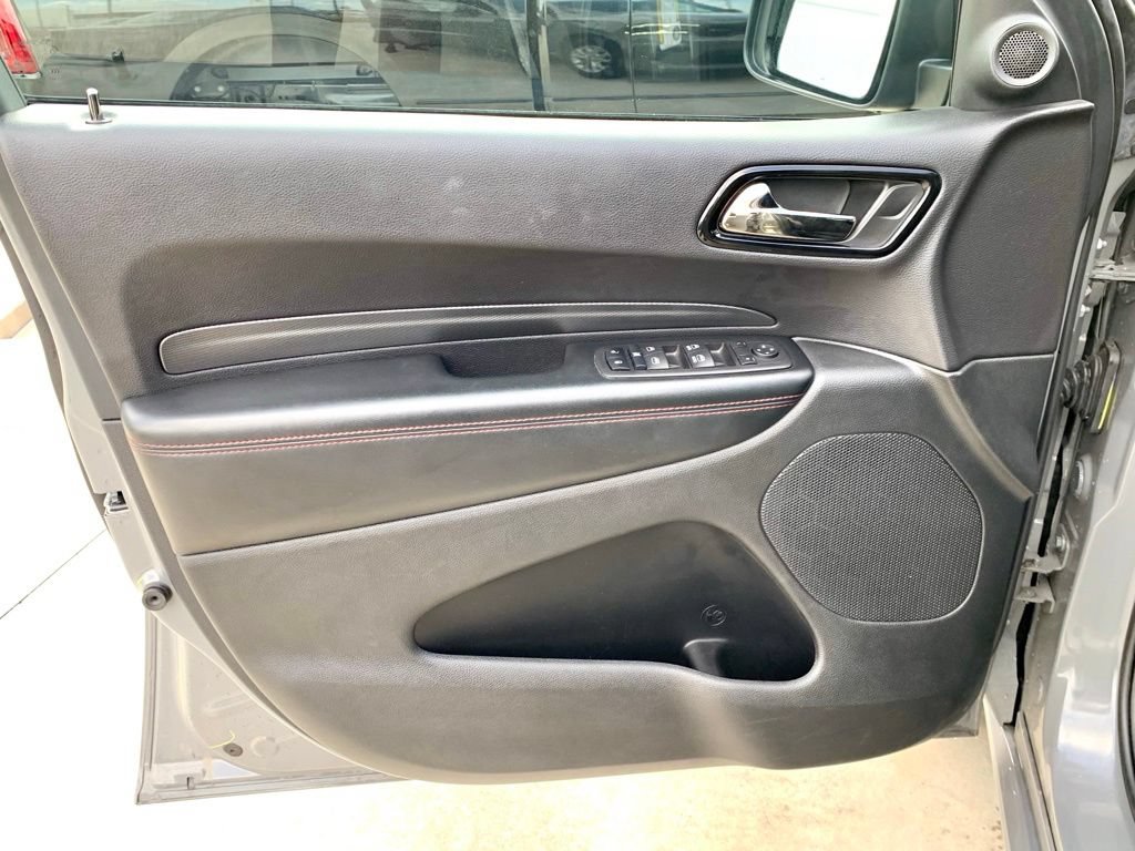Used 2025 Dodge Durango GT RWD image 10