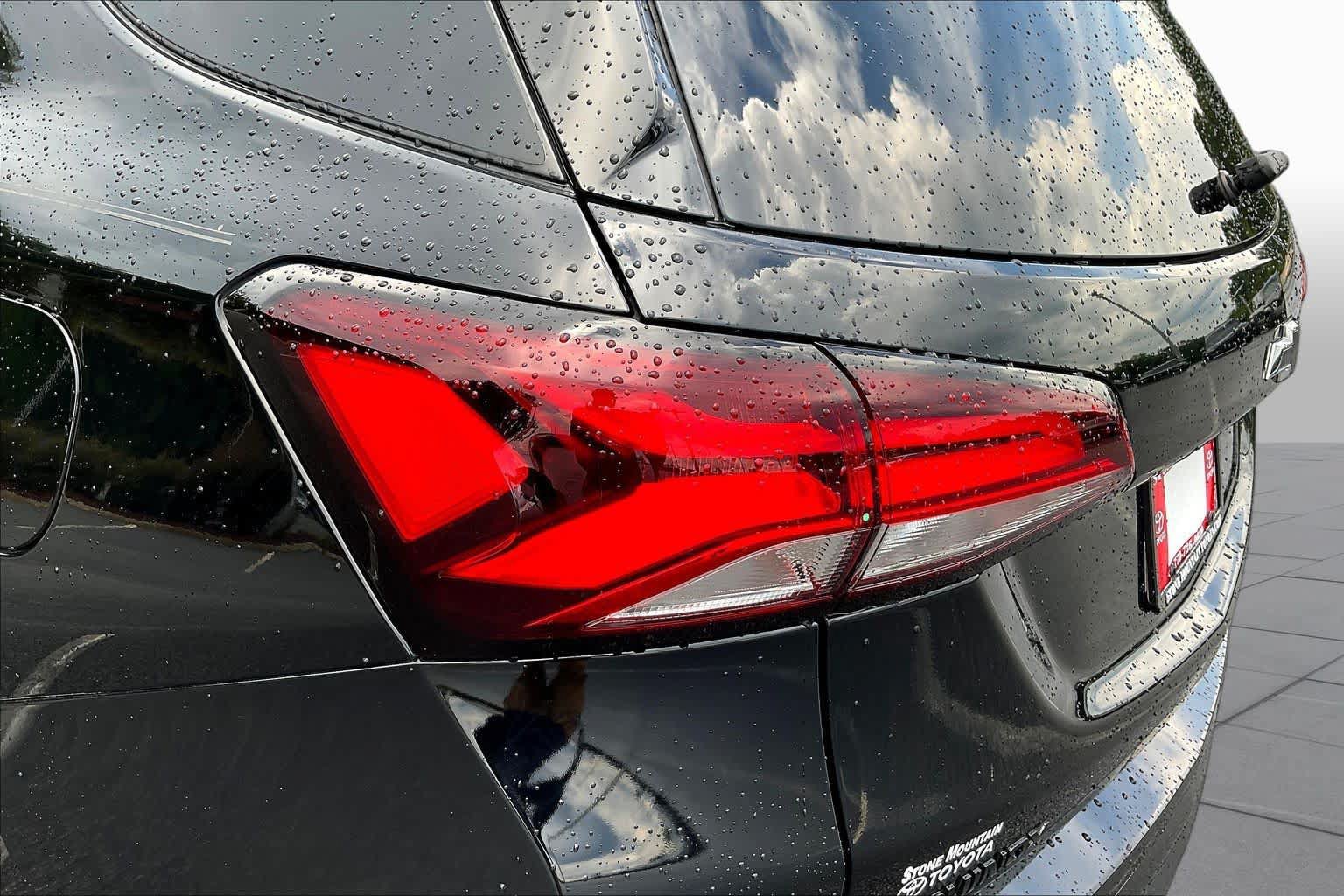 Used 2024 Chevrolet Equinox RS FWD image 55
