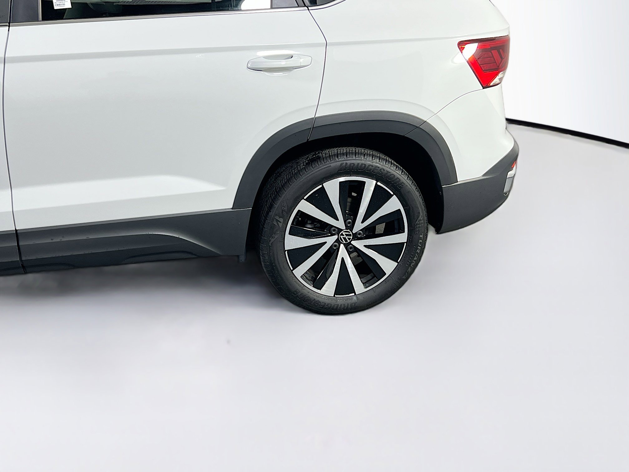 Used 2022 Volkswagen Taos SE AWD/4WD image 29