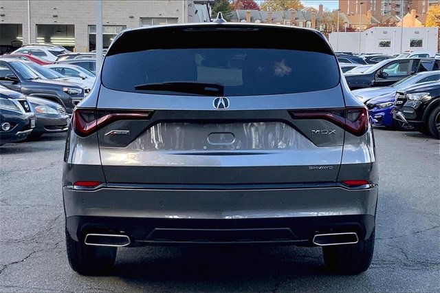 Used 2025 Acura MDX A-Spec image 3