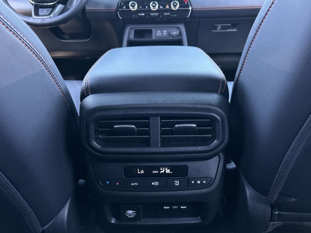 Used 2024 Honda Pilot TrailSport image 22