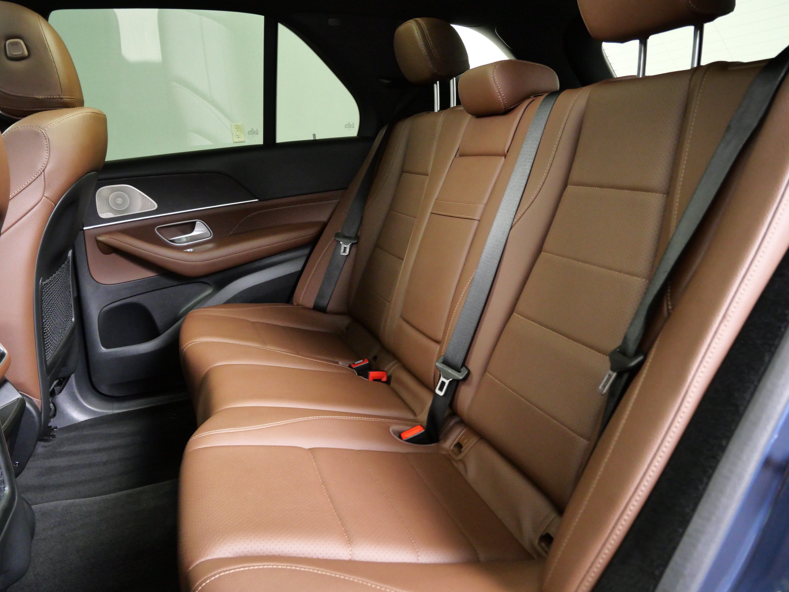 Certified 2025 Mercedes-Benz GLE 450e 4MATIC image 17