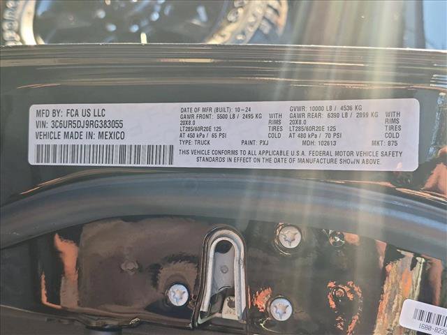 Used 2024 RAM 2500 Big Horn w/ Night Edition AWD/4WD image 24